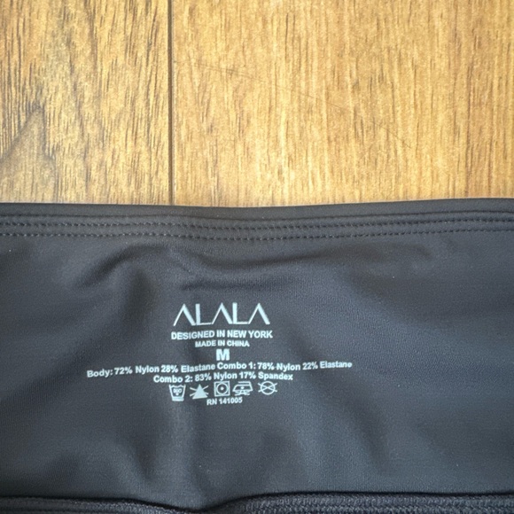 Alala leggings and bra set brand new with tags - Picture 4 of 9